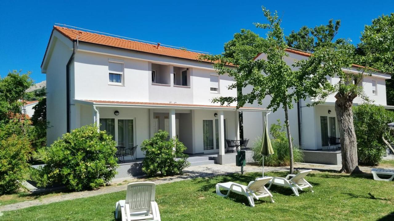 Villas Corinthia Baska  Bagian luar foto