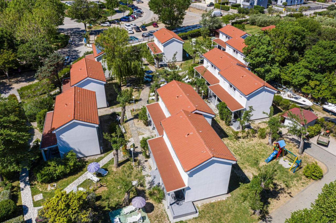 Villas Corinthia Baska  Bagian luar foto